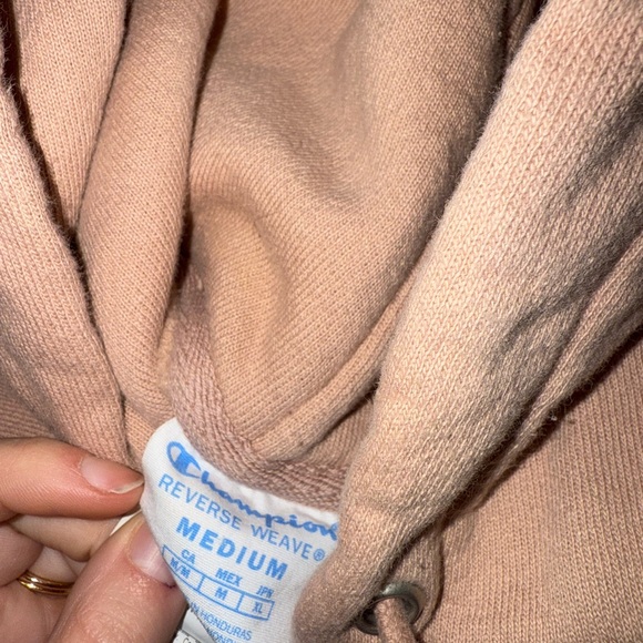Urban Outfitters AUTHENTIC Champion Pink Champagne Reverse Weave Hoodie - Picture 4 of 4